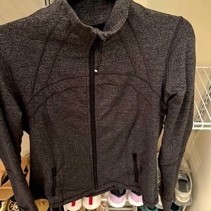 Lululemon Women’s Define Jacket in Grey, size 10. Very good condition.